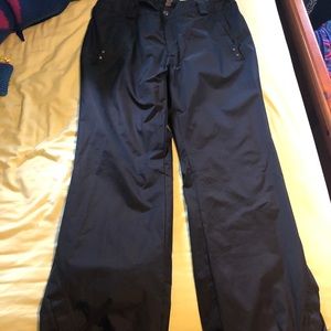 Black women’s snowpants